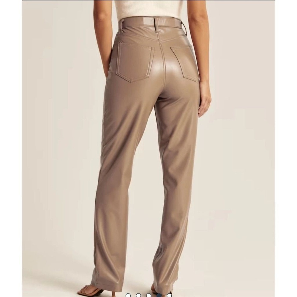 Abercrombie & Fitch 90s Straight Ultra High Rise Vegan Leather Pants Tan 36 22L - Picture 2 of 11